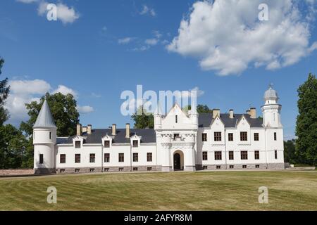 Alatskivi Schloss ist eines der bekanntesten Schlösser in Estland. Die Architektur war das Gehirn Kind von Baron Arved von Nolcken. Stockfoto