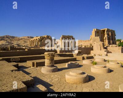 Blick auf das Ramesseum Tempel in Luxor, Ägypten Stockfoto