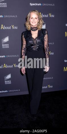New York, NY, USA - Dezember 16, 2019: Helen Hunt nimmt an den 'Mad About You' Red Carpet Event im Rainbow Room, Rockefeller Center, Manhattan Stockfoto