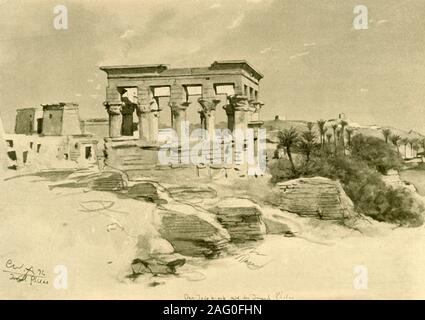 Der Tempel der Isis und Kiosk des Trajan auf der Insel Philae, Ägypten, 1898. Die Trajan Kiosk wurde zwischen dem 1. Jahrhundert v. Chr. und dem 2. nachchristlichen Jahrhundert gebaut und enthält Reliefs mit der Darstellung der römischen Kaiser Trajan. 'Der Kiosk Isis auf der Insel Philae. Von "Rund um die Erde" [um die Erde], geschrieben und durch C. W. Allers dargestellt. [Union Deutsche Verlagsgesellschaft, Stuttgart, 1898] Stockfoto