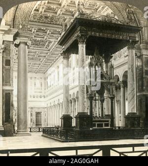 Die toll Altar von St. Paul's - außerhalb der Mauern, Rom', c 1909. Altar über dem Grab des Hl. Paulus in St. Paul vor den Mauern, gegründet vom römischen Kaiser Konstantin I. auf einer Sun Skulptur stereoskop von Underwood&Amp gemacht angesehen werden; Underwood. [Die Rose Stereograph Unternehmen, Melbourne, Sydney, Wellington & Amp; London, c 1909] Stockfoto