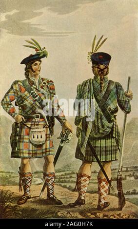 "Highland Chiefs in der Stewart und Gordon Tartans', 1831, (1946). In voller Länge Studie des Schottischen Nachfahren in traditionellen kilts der Stewart und Gordon Clans. Der Mann auf der linken Seite trägt ein sporran, eine Schutztasche aus Leder oder Fell. Sein Begleiter trägt eine vollständige Plaid, drapiert über die linke Schulter und in den Gürtel gesteckt. Abbildung: "In der Schottischen Gael" von James Logan. [London, 1831]. In "Das Leben unter den Schotten" veröffentlichte, von Janet Adam Smith. [Collins, London, 1946] Stockfoto