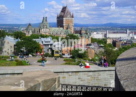 Eine Fernsicht auf das Fairmont Le Château Frontenac von Zitadelle, Altstadt von Quebec, Kanada Stockfoto