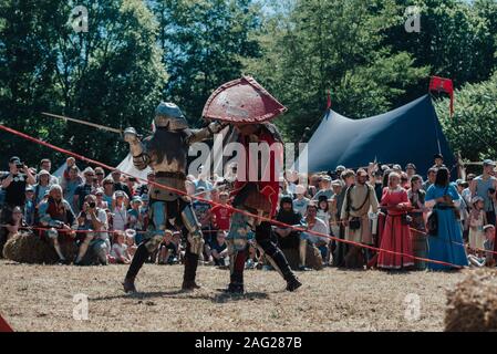 07/07/2018 Wojnowice, Polen, Turnier, Ritter' Match auf dem Schlachtfeld Stockfoto