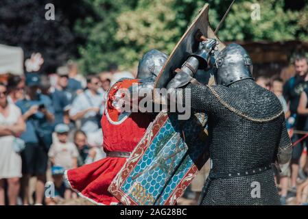 07/07/2018 Wojnowice, Polen, Turnier, Ritter' Match auf dem Schlachtfeld Stockfoto