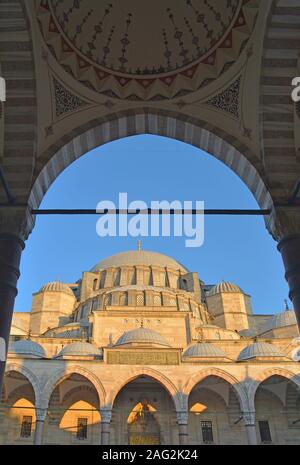 Das 16. Jahrhundert Suleymaniye Moschee, die Größte osmanische Moschee in Istanbul, Türkei Stockfoto