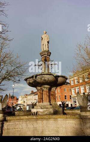 Memorial Fountain errichtet zu Ehren von Thomas Sotheron Estcourt, MP und Innenminister. Devizes, Wiltshire, England. Stockfoto