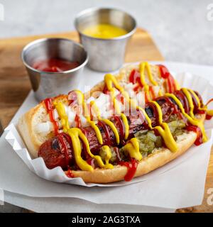 Klassische amerikanische Rindfleisch hot dog Stockfoto