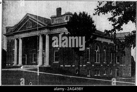 . Highland Echo 1915-1925. D.W.Proffitt, H. A. Vine Yard, J. Chas. Walker, S.E. Wallin. M Die Maryville mal Maryvilles Qualität drucken OfficeClyde S. Emert, Inhaber der Highland Echo Wir drucken alles, was gedruckt wird, ist bedruckbar Unser Büro ist in der FormerBank von Blount County Building Mearest der Hochschule * im Besitz und betrieben von einer Hochschule ManWho glaubt in der Hochschule Männer. HEINS Juwelier Hauptquartier für Dich. Howard Uhren Preise $ 40,00 $ 350,00 317 Gay Street John A. GoddardDentist Studenten herzlich eingeladen, der zahnmedizinischen Arbeit zu callwhen. Kostenlose Prüfungsamt die Treppen neben J. Stockfoto