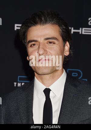 HOLLYWOOD, CA - Dezember 16: Oscar Isaac besucht die Premiere von Disney's 'Star Wars: Der Aufstieg der Skywalker' am El Capitan Theatre am 16 Dezember, 2019 in Hollywood, Kalifornien. Stockfoto