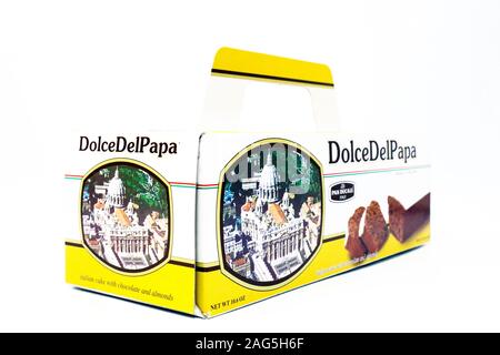 Dessert des Papstes, italienischen Kuchen mit Schokolade und Mandeln von Pan Ducale produziert Stockfoto