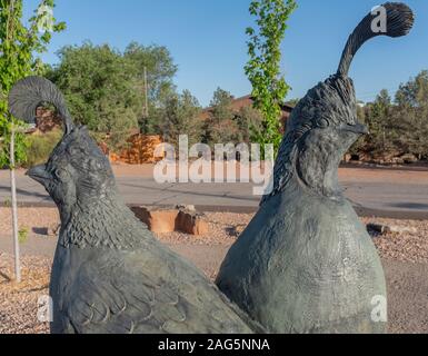 Kunst im öffentlichen Raum Skulptur von Tim Mullane: "Gambel's Wachtel (2019)' in Skyview Park, Corrales, New Mexico Stockfoto