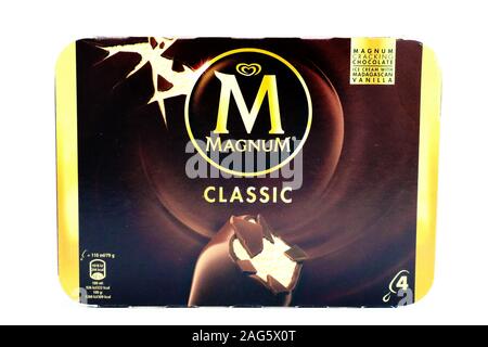 Algida Magnum Eis. Magnum Algida ist eine Marke von Unilever Stockfoto
