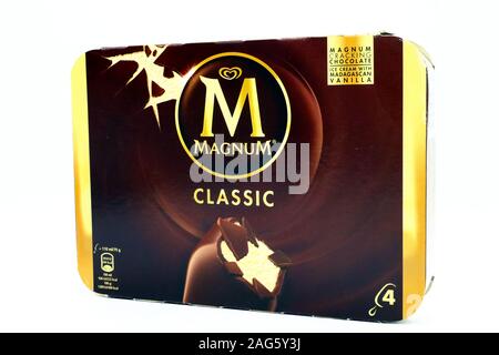 Algida Magnum Eis. Magnum Algida ist eine Marke von Unilever Stockfoto