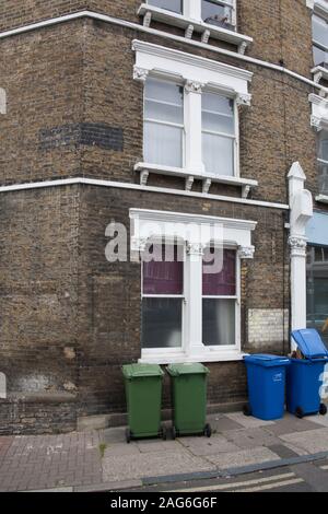 Häuser an der Austral Street und Brook Drive Ecke in Kennington als Schauplatz für Dexys Midnight Runners Videodreh für die Hit Single kommen auf Eileen 1982 Stockfoto