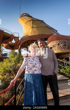 Äthiopien, Amhara, Lalibela, Ben Abeba Restaurant, Scotswoman Susan Aitchison mit äthiopischen Business Partner Habtamu Baye Stockfoto