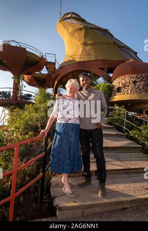 Äthiopien, Amhara, Lalibela, Ben Abeba Restaurant, Scotswoman Susan Aitchison und äthiopischen Business Partner Habtamu Baye Stockfoto