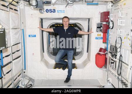 Köln, Deutschland. 10 Dez, 2019. Astronaut Matthias Maurer steht in einer Lerneinheit im Europäischen Astronautenzentrum (EAC) der ESA betrieben. Credit: Felix Hörhager/dpa/Alamy leben Nachrichten Stockfoto