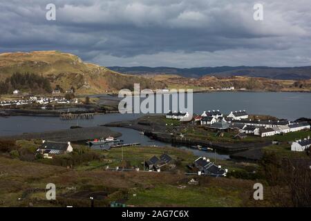 Easdale war Schottland's kleinste dauerhaft - Innere Hebriden Insel mit einer ständigen Bevölkerung von rund 60 Personen im Jahr 2019 bewohnt. Die Insel ist autofrei und die über die benachbarte Insel Seil von einem Passagier Fähre. Es war der Ort der jährlichen Welt Stein Skimming Weltmeisterschaften, die jedes Jahr im September in einem der überschwemmten ehemalige Steinbrüche auf der Insel abgehalten wurde. Stockfoto