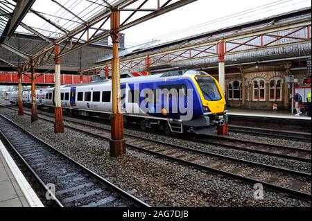 Eine neue CAF Civity 331 Klasse Elektrischer Triebzug in Crewe gesehen werden zu den Nördlichen Eisenbahnen vom Herstellerwerk in Llanwern geliefert Stockfoto