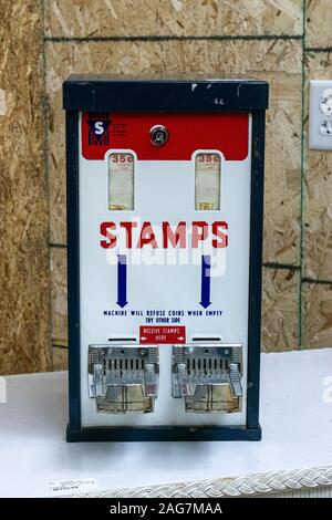 MASON, UNITED STATES - Jun 09, 2019: Eine antike Stempel Maschine in einem vintage Store in den USA in Mason Stockfoto