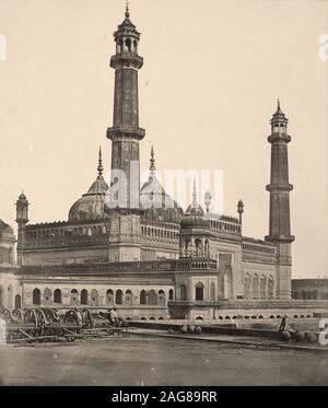 Felice Beato (1832 - 1909)-Moschee in Asophoo Emambara Dowlah's, jetzt als Krankenhaus genutzt Stockfoto