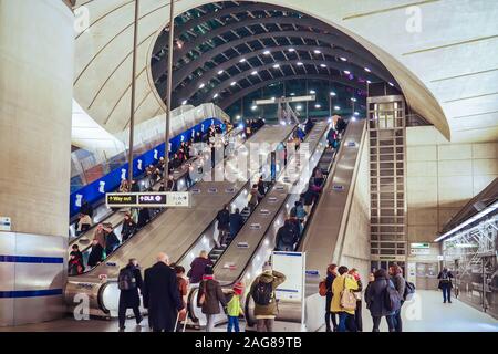 Die U-Bahnstation Canary Wharf, London, Großbritannien. Stockfoto