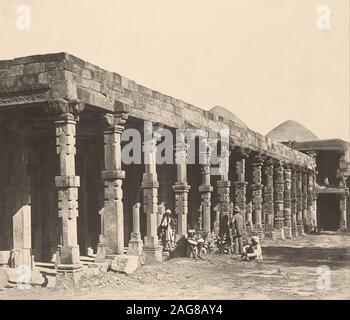 Felice Beato (1832 - 1909) - Innenraum der Hindu Tempel in Kootub Stockfoto