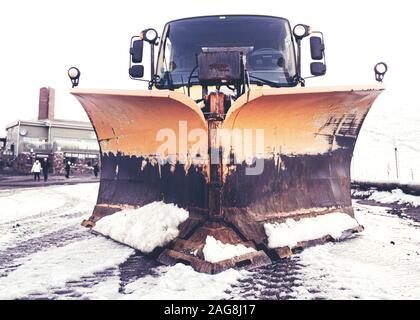 Schnee im Skigebiet im Cairngorms in den schottischen Highlands Pflug Stockfoto