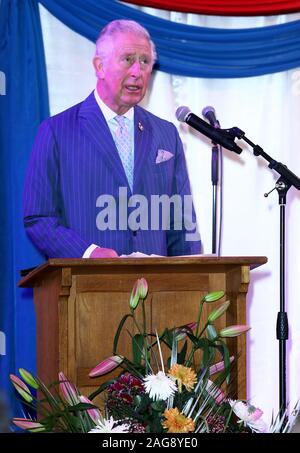 Der Prinz von Wales bei der Rede, als er ein Advent Service am Emmanuel Christian Fellowship Church in London besucht, die den von der Ostern Angriffe in Sri Lanka betroffen erinnern. PA-Foto. Bild Datum: Mittwoch, 18 Dezember, 2019. Photo Credit: Tim Whitby/PA-Kabel Stockfoto