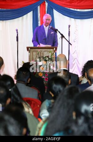 Der Prinz von Wales bei der Rede, als er ein Advent Service am Emmanuel Christian Fellowship Church in London besucht, die den von der Ostern Angriffe in Sri Lanka betroffen erinnern. PA-Foto. Bild Datum: Mittwoch, 18 Dezember, 2019. Photo Credit: Tim Whitby/PA-Kabel Stockfoto