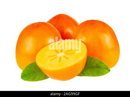 Persimone ganz und halbiert Obst isoliert auf Weiss. Persimone Closeup retuschierte Bild. Stockfoto