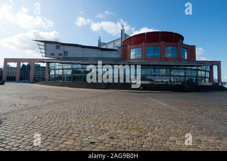 Goteborgesoperan (Göteborg Opera House) bei Lilla Bommen in Göteborg, Schweden. Es Stadien andere Aufführungen wie Ballett, Tanz, Musicals und Co Stockfoto