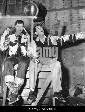 JERRY LEWIS und Dean Martin in meiner Freundin IRMA GEHT NACH WESTEN (1950), unter der Regie von HAL WALKER. Quelle: Paramount Pictures/Album Stockfoto