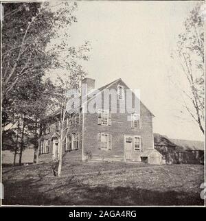 . Genealogie der Nachkommen von John White von Wenham und Lancaster, Massachusetts. : 1638 - [1909].... Wohlwollen für eine Kleine landwirtschaftlich geprägte Stadt. Im Jahre 1833, er entfernt Charlemont, das war sein Zuhause untilhis Tod im Jahr 1840. Er half zu finden und die neuen countybuildings in Greenfield bei der Organisation der neuen Grafschaft bauen, Andon am Tag vor seinem Tod, 1. Juni 1840, mit der neuen Freiheit Partei von Massachusetts war als ihren Kandidaten für die Stelle nominiert - tenan t-Regler. Seine Frau war eine Tochter von Oberst Hugh Maxwell von Heath. Ihr ältester Sohn, Joshua, wurde von der Yale graduierte, und bisher asknow Stockfoto