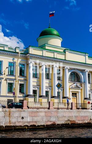 Ein architektonisches Denkmal, 1830 erbaut, die ehemalige kaiserliche Hochschule des Gesetzes. Derzeit Leningrad Landgericht Gebäude an der Fontanka. Saint Stockfoto