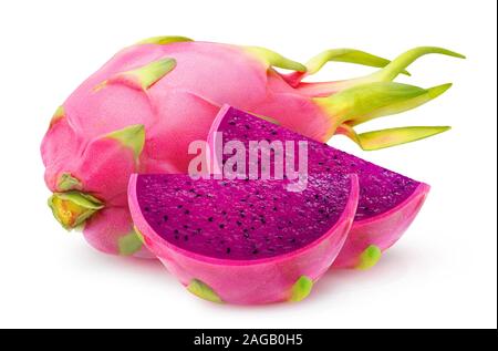 Isolierte dragon Obst. Red fleshed pitahaya Keile und ganze Früchte auf weißem Hintergrund mit Freistellungspfad isoliert Stockfoto