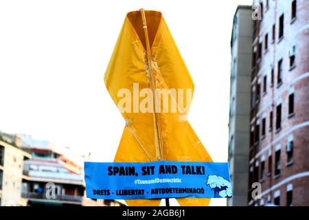 BARCELONA, 18-12-2019. LaLiga 2019 / 2020 Datum 10. Barcelona-Real Madrid. Tsunami demokratischen Manifestation Stockfoto