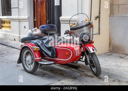 Eine alte BMW Motorrad und Seitenwagen in Havanna, Kuba Stockfoto