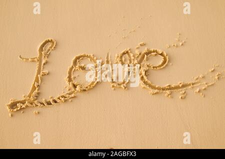 Perkele Liebe Liebe im Sand Stockfoto