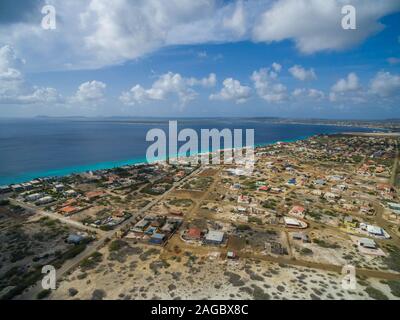 Luftaufnahme der tropischen Insel Kralendijk in Bonaire, Karibik Stockfoto