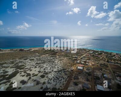 Luftaufnahme der tropischen Insel Kralendijk in Bonaire, Karibik Stockfoto