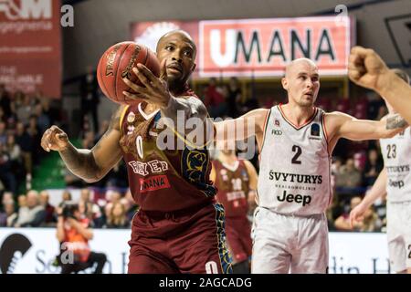 Venezia, Italien. 18 Dez, 2019. Ike udanoh (umana reyer Venezia) während Umana Reyer Venezia vs Rytas Vilnius, Basketball EuroCup Meisterschaft in Venedig, Italien, 18. Dezember 2019 - LPS/Alfio Guarise Credit: Alfio Guarise/LPS/ZUMA Draht/Alamy leben Nachrichten Stockfoto