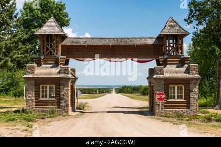 Der Riding Mountain Park East Gate Registrierung komplexe National Historic Site an einem Sommernachmittag, in Manitoba, Kanada Stockfoto