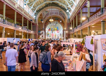 Big Design Markt für Weihnachten Einkaufen am Royal Exhibition Building in Melbourne, Australien Stockfoto