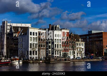 Altbauten in Amsterdam Stockfoto