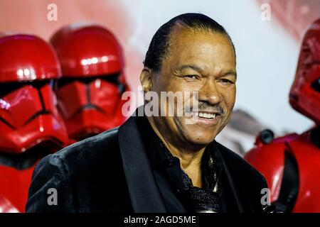 Cineworld Leicester Square, London, UK. 18. Dezember 2019. Billy Dee Williams stellt auf europäischer Premier von Star Wars: Der Aufstieg von Skywalker. . Bild von Julie Edwards./Alamy leben Nachrichten Stockfoto