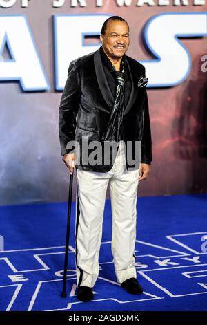 Cineworld Leicester Square, London, UK. 18. Dezember 2019. Billy Dee Williams stellt auf europäischer Premier von Star Wars: Der Aufstieg von Skywalker. . Bild von Julie Edwards./Alamy leben Nachrichten Stockfoto