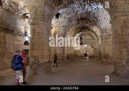 Keller Hallen des Diokletian Palast Museum, Split, Kroatien Stockfoto