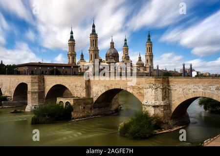 Basilica del Pilar in Zaragoza (Spanien) Stockfoto